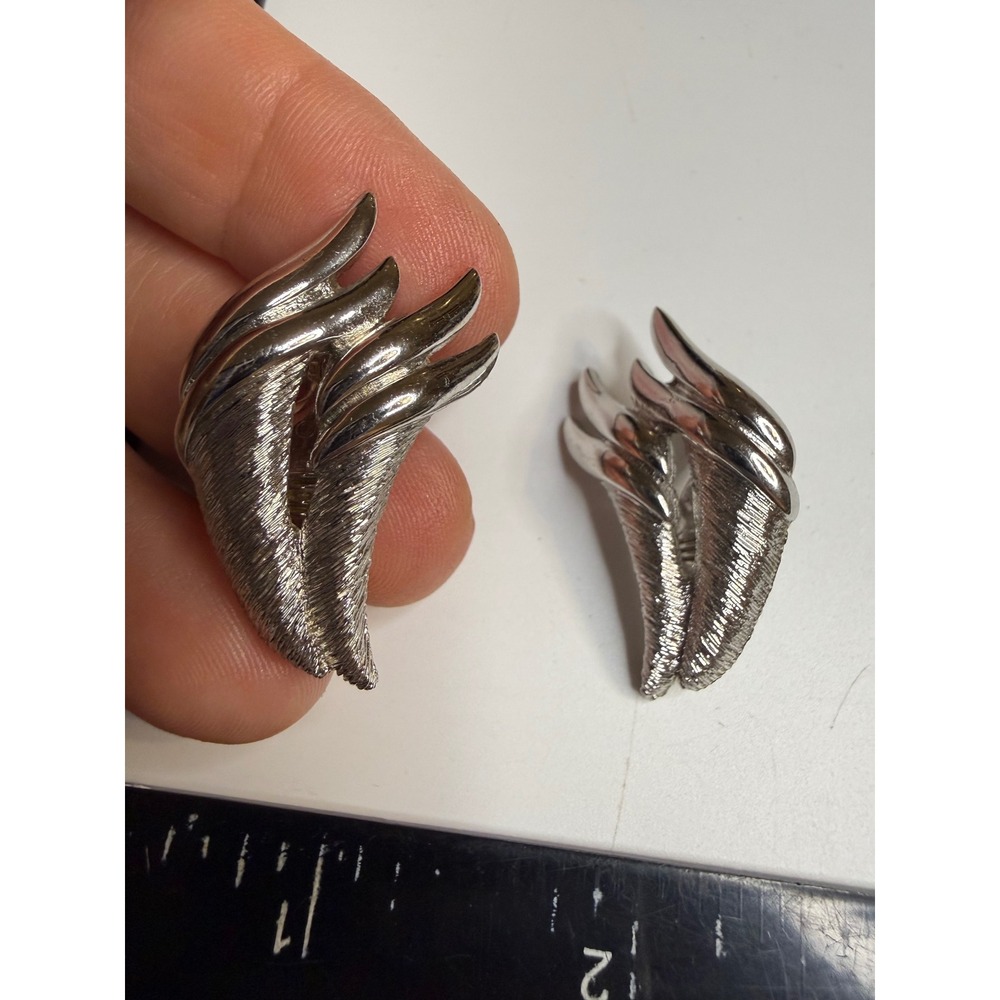 Monet Silver Tone Textured Wing Flame Clip On Earrings Patented Designer Jewelry